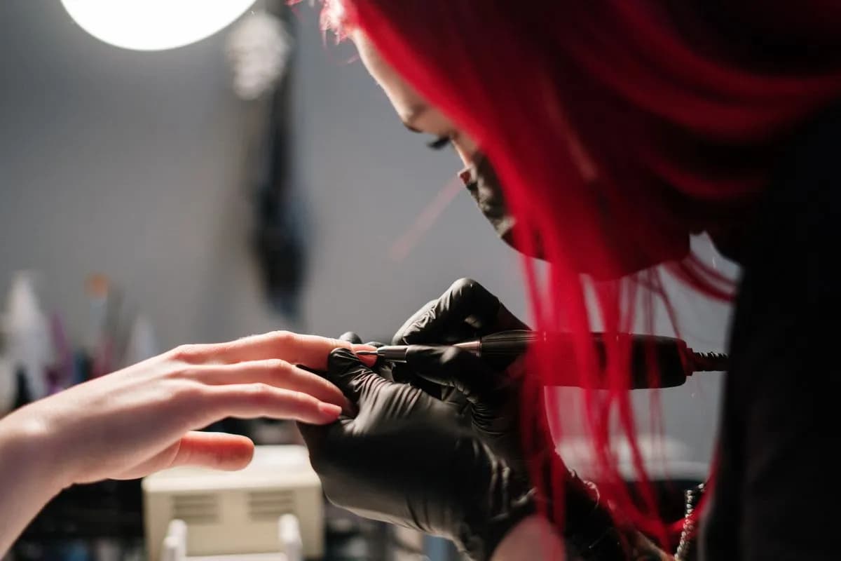 Midweek Cut & Blow Dry: £10 Off - demo