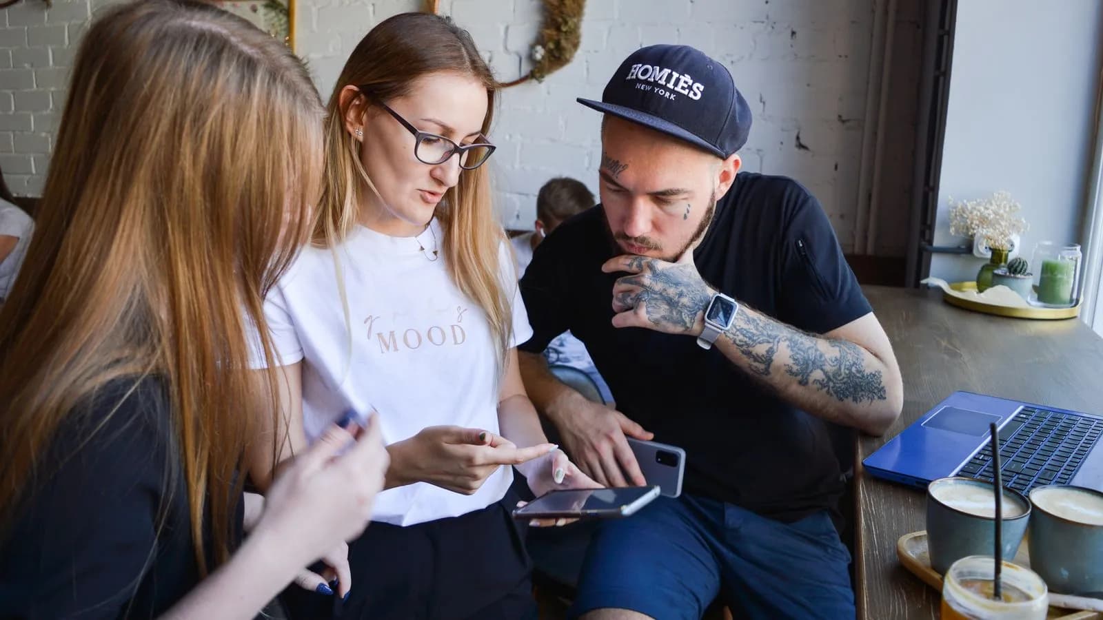 Brow Bar Pop-Up - demo