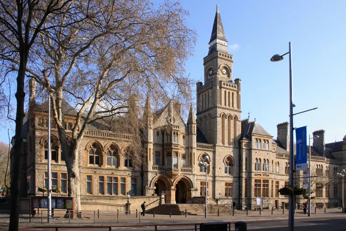 Ealing: The Queen of the Suburbs and the World's Oldest Film Studio