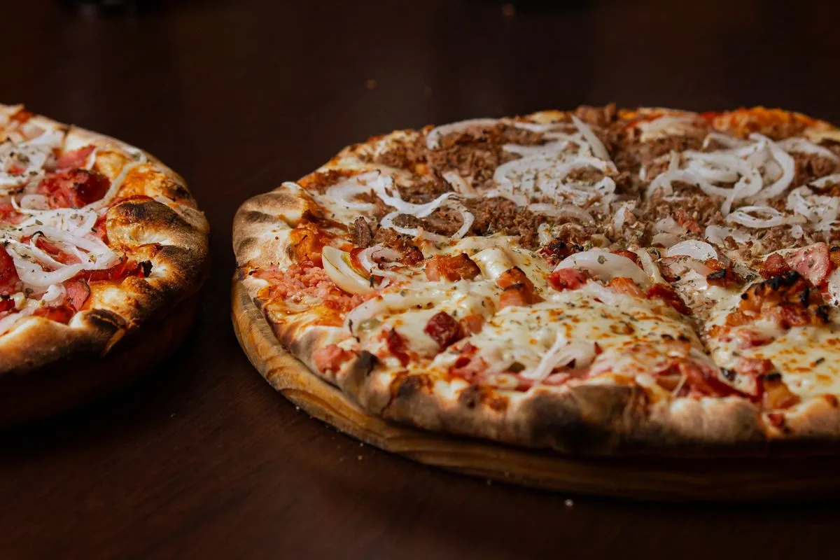 Two Pizzas & a Carafe, £30 Mondays - demo - image 2